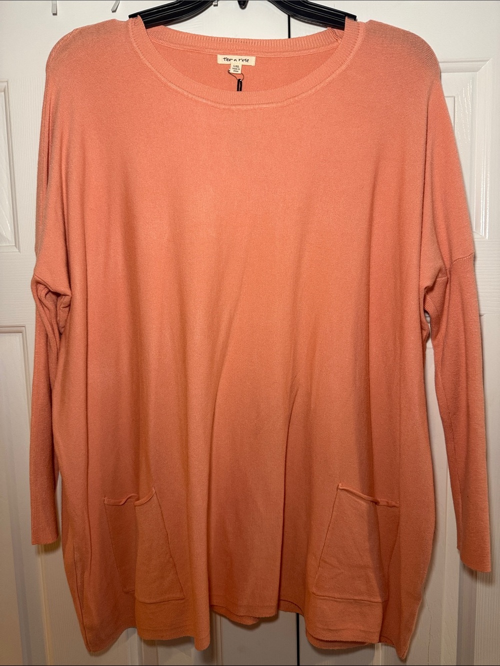 tea n rose Coral Scoop-Neck Pocket Sweater